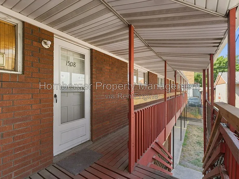 1508 N Post St — Photo 12