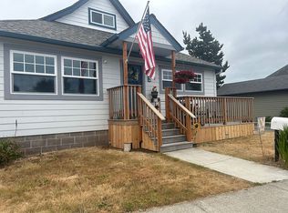 413 N Holladay Dr, Seaside, OR 97138