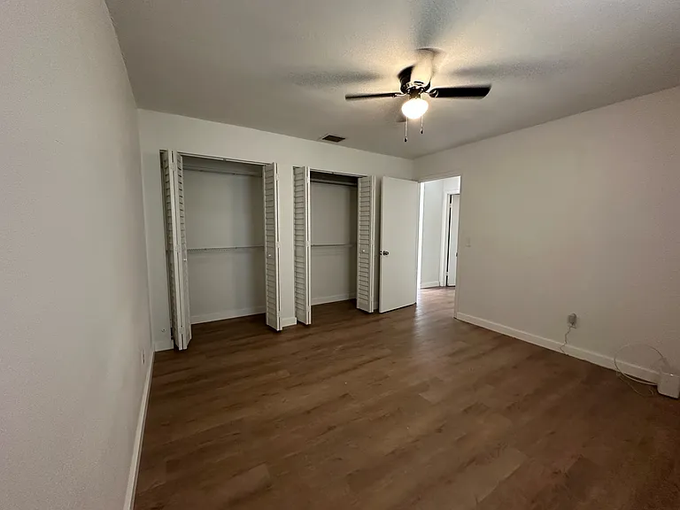 2931 SE 52nd Ave #D — Photo 13
