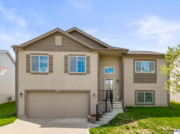 8006 S 190th Ave, Omaha, NE 68137