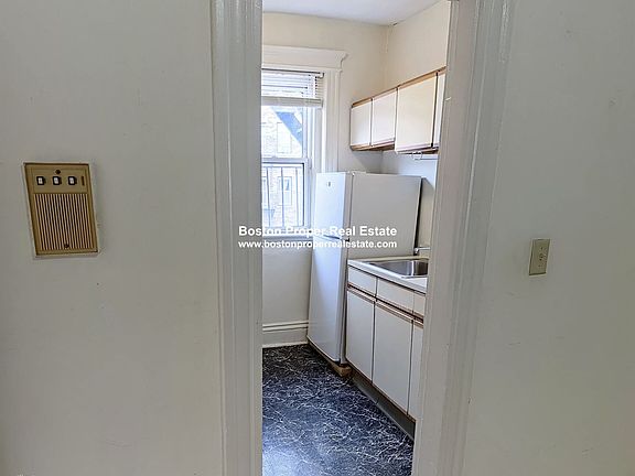 106 Queensberry St. #10 Boston - Fenway Unit Photo 5