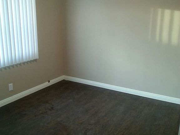 4th image of 2313 Holford St