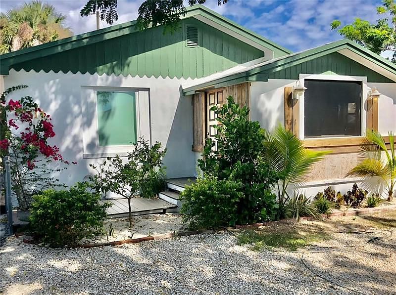 1st image of 515 SE 21st Ave