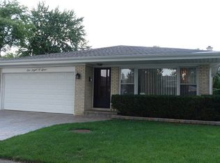 6804 N Algonquin Ave, Chicago, IL