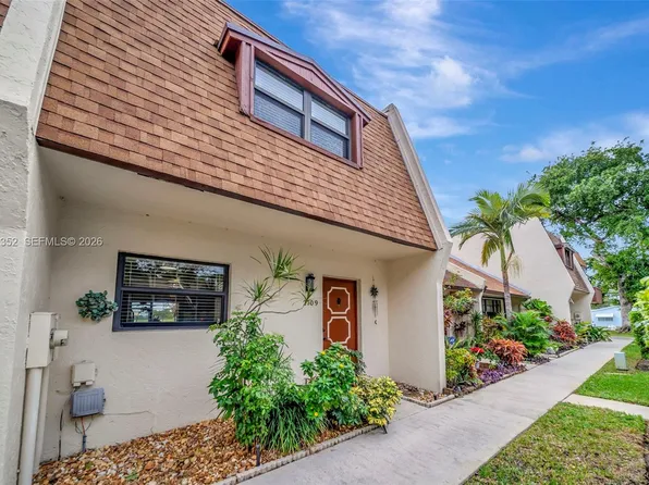 2109 N 14th Ave, Hollywood, FL 33020