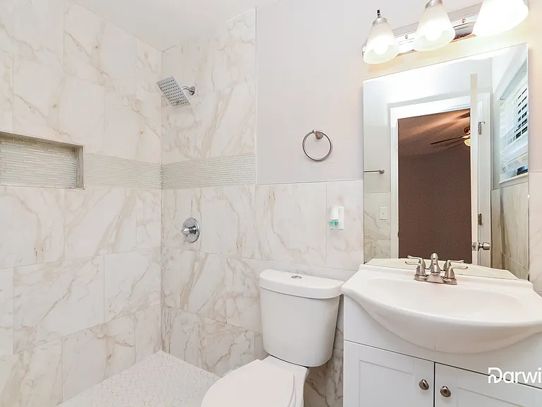 303 S Edgemon Ave — Photo 10