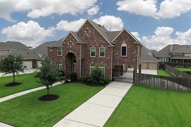 1st image of 11322 Stonecreek Bend Ln