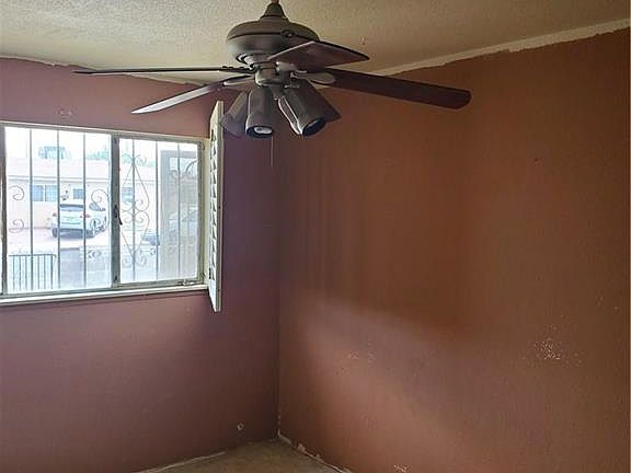 4th image of 1300 Wyatt Ave