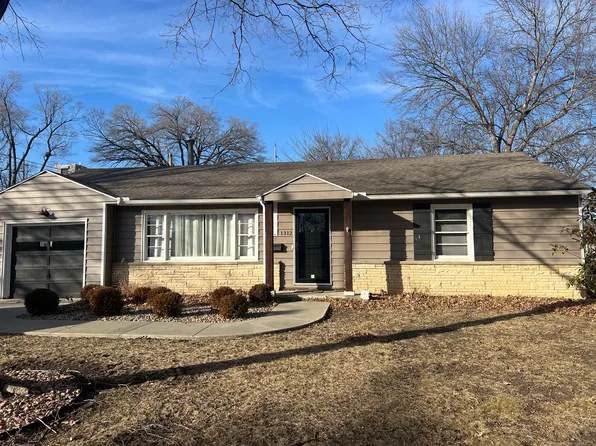 1312 W 19th Ter, Lawrence, KS 66046