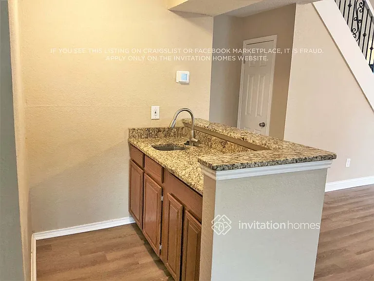 8713 Wood Glen Dr — Photo 8