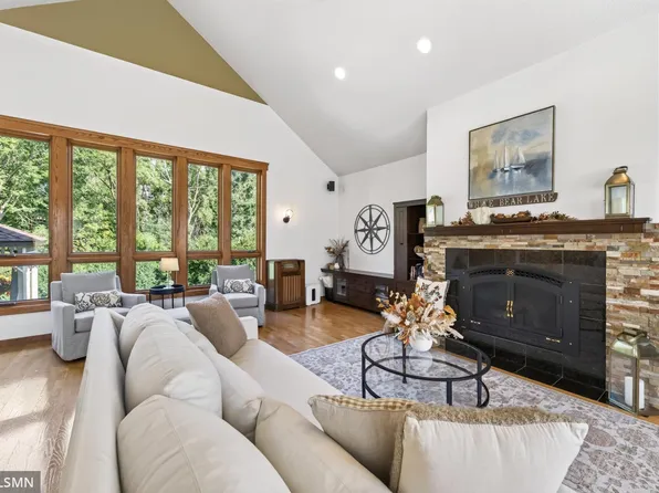 1905 Garden Ln, White Bear Lake, MN 55110
