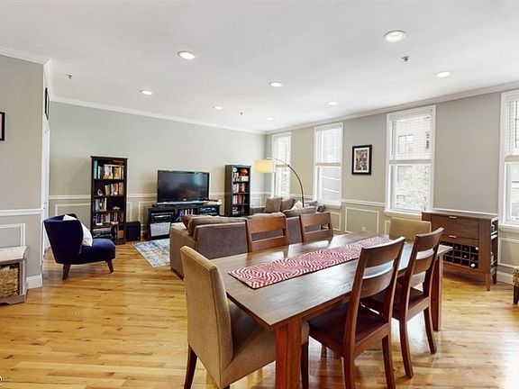 2nd image of 523 Monroe St #2