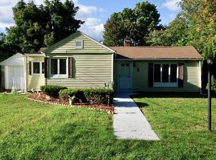 28 Prouty Ln, Worcester, MA 01602