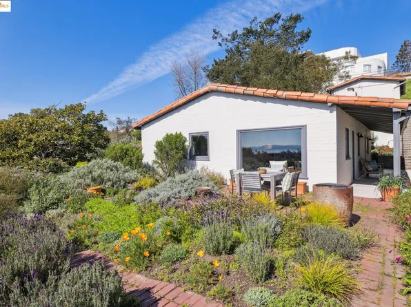 134 Lawson Rd, Kensington, CA 94707