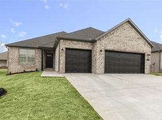 760 Harbison St, Bentonville, AR 72713
