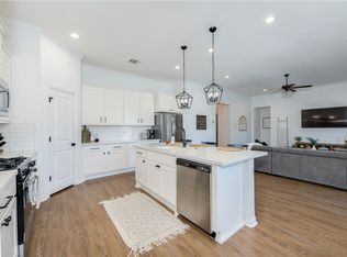 6344 Spartan Dr, College Station, TX 77845