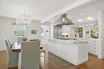 271 Sycamore Ave photo 1