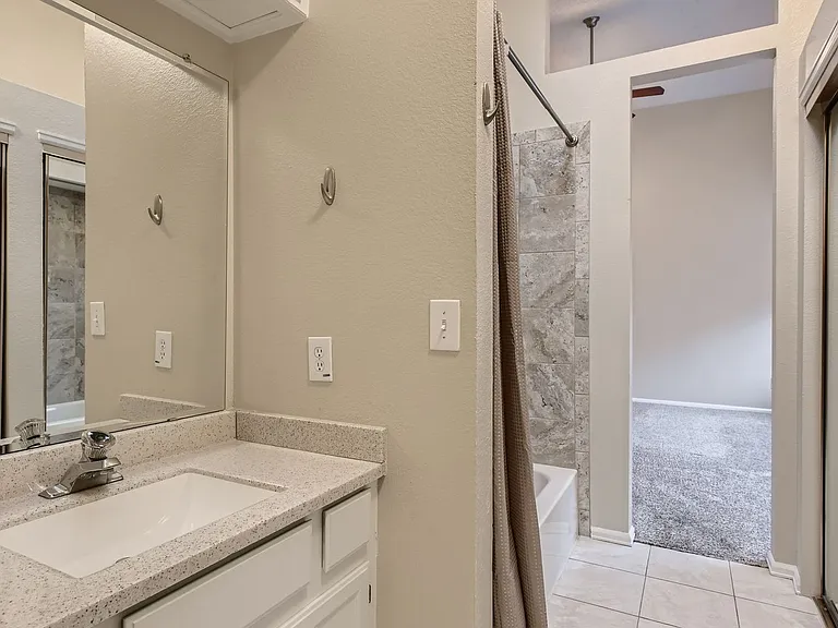 319 W Jamison Cir #17 — Photo 15