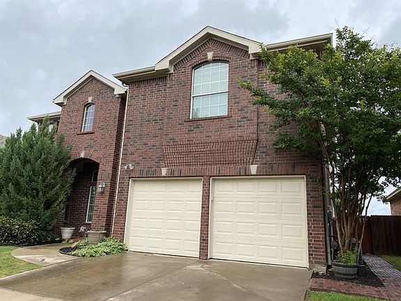3rd image of 9716 Hathman Ln
