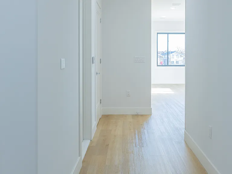 8800 John F. Kennedy Blvd — Photo 65