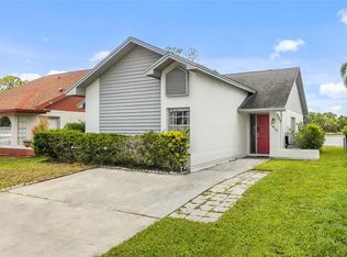 11613 Sunshine Pond Rd, Tampa, FL 33635