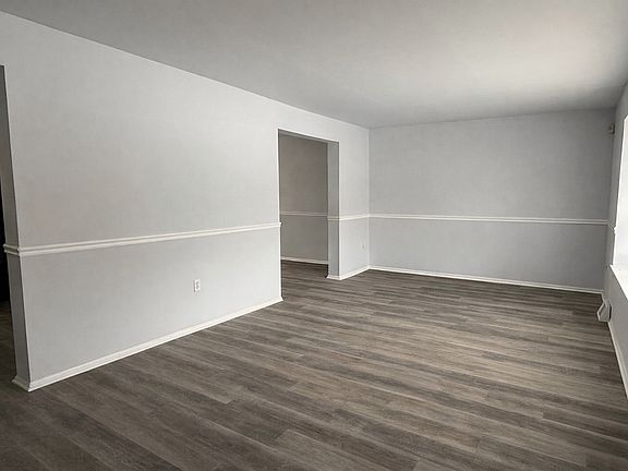 3rd image of 214 Jacqueline Dr