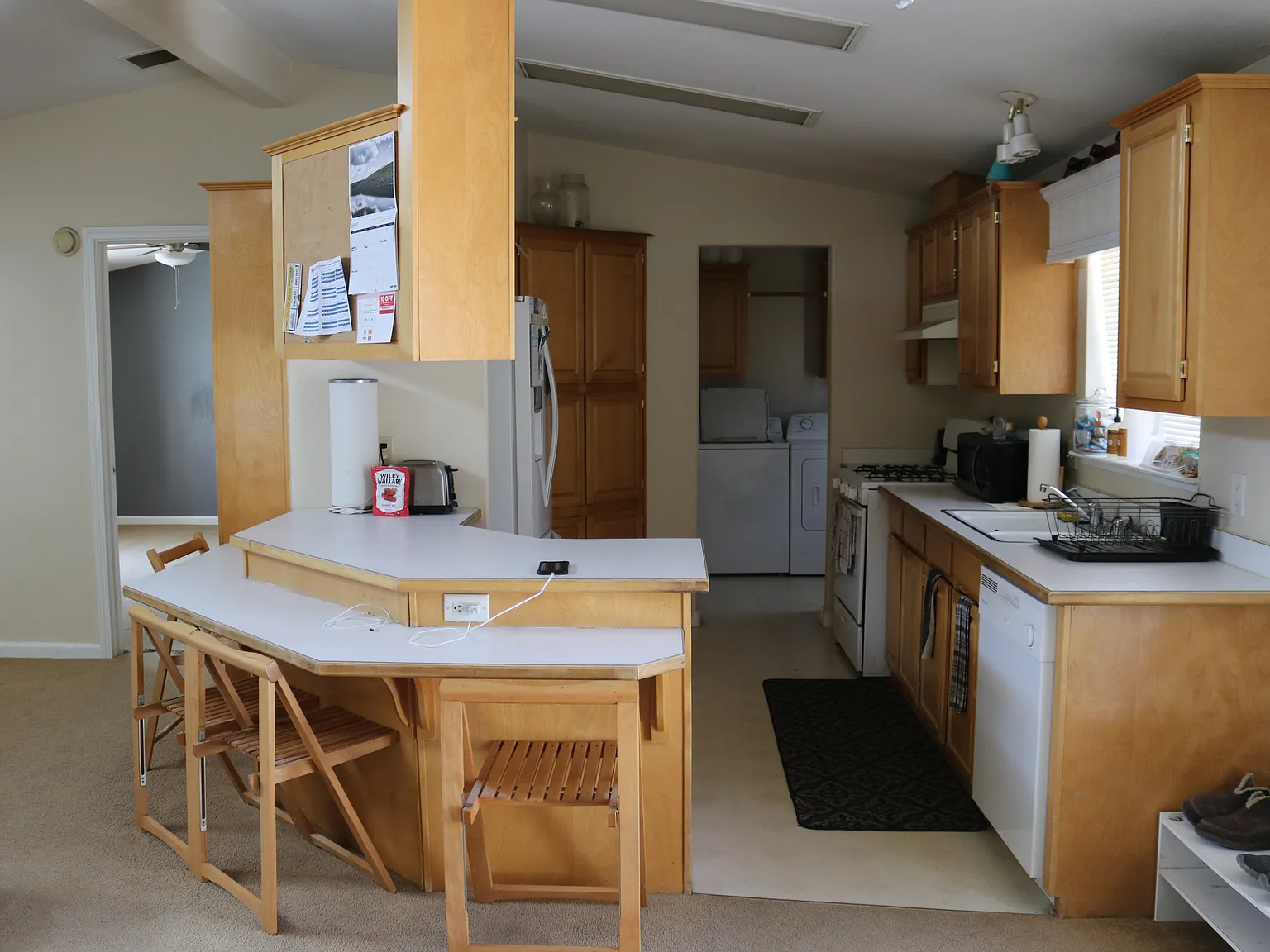 1 bed, 1260 sqft, $1,200 — Photo 4