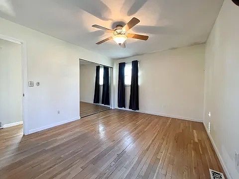 5th image of 1860 Stockton Dr