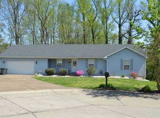 1407 Sandalwood Ct, Evansville, IN 47720