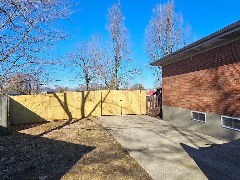 6001 Crossbeak Ct — Photo 27
