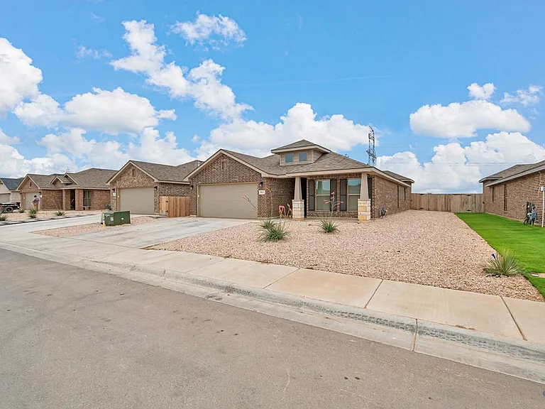 5910 Purtis Creek Dr — Photo 5
