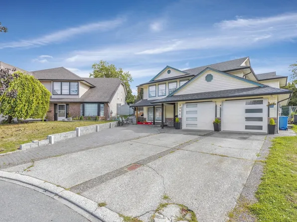 2952 Sidoni Pl, Abbotsford, BC V2T 5K1