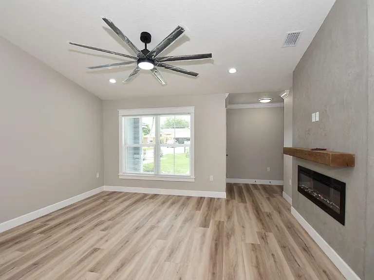 55 Louisiana Dr #A — Photo 7