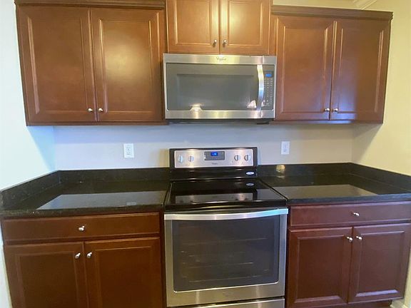 4th image of 8003 Oakbridge Way