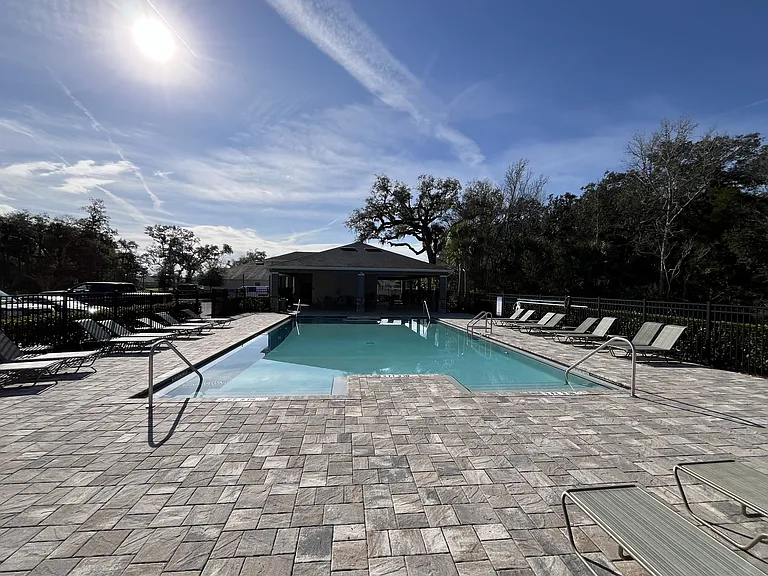 2219 Lake Preserve Cir — Photo 10
