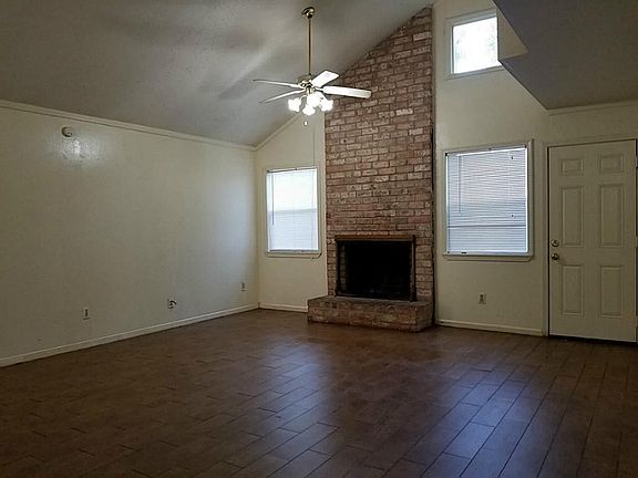 4th image of 5810 Golden Forest Dr #B