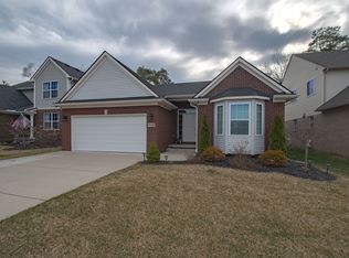 9260 Liberty Ct, Livonia, MI 48150