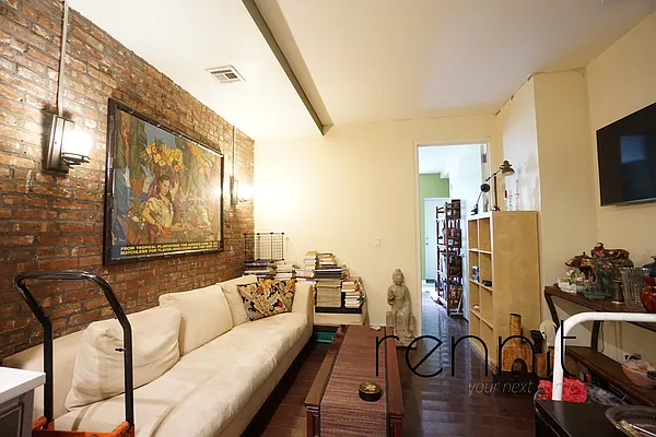 Rented by Rennit Inc. | media 5