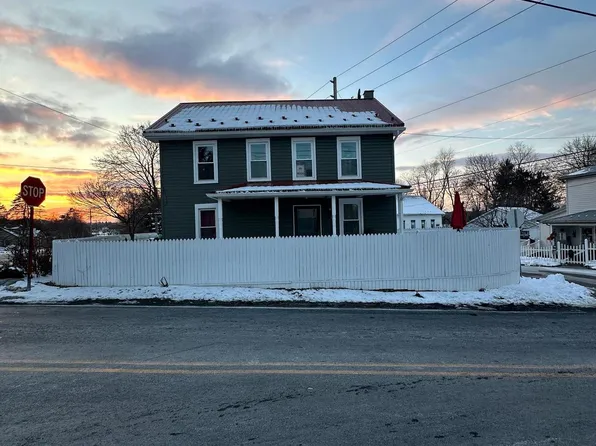 310 Mill St, Mount Holly Springs, PA 17065