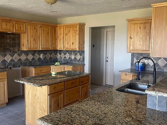 2nd image of 1420 Flintridge