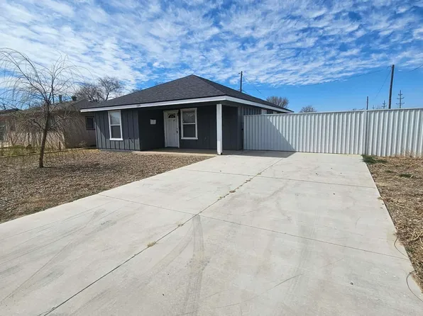 1320 Mora St, Clovis, NM 88101