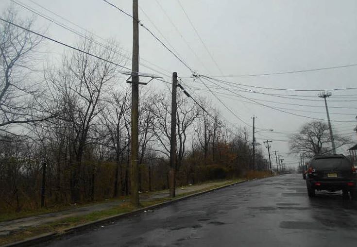 2nd image of 2724 Buren Ave