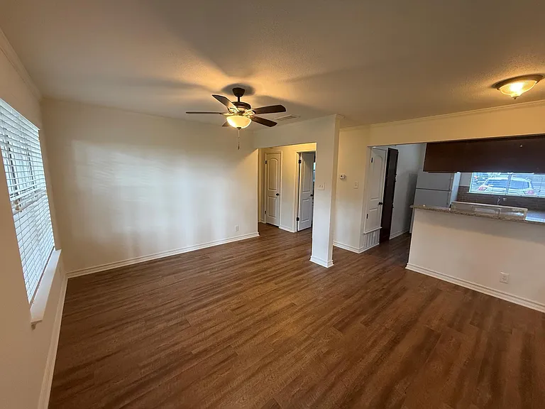 509 Cedar Dr #102 — Photo 3