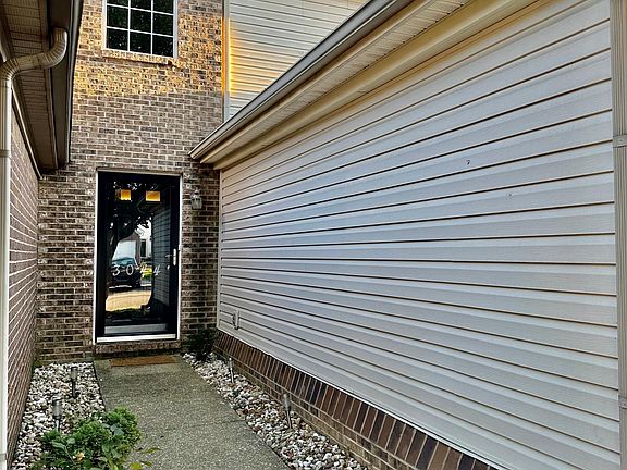 3rd image of 3044 Wavecrest Way