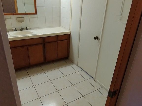 4th image of 1215 W Calle De Oro