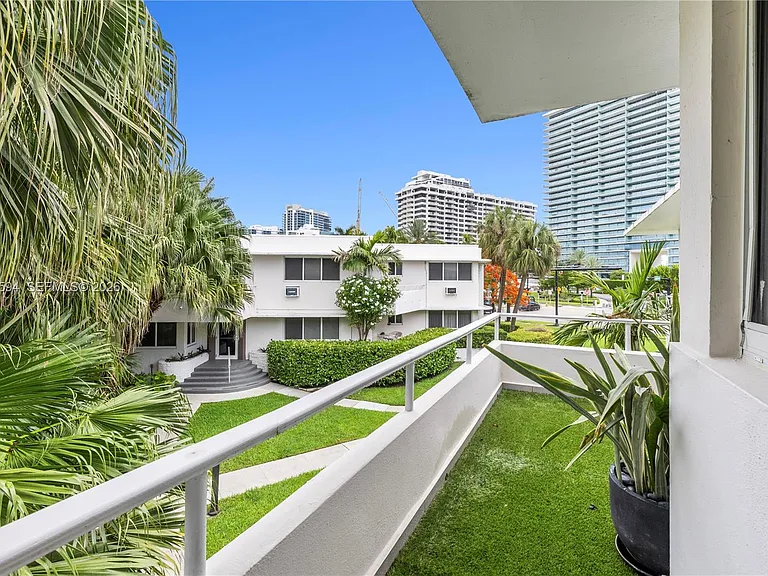 10190 Collins Ave #203 — Photo 22