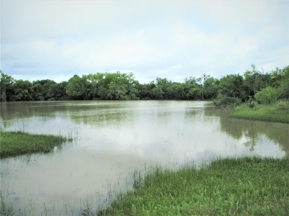 Two Bush Rd, Perrin, TX 76486
