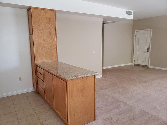 5th image of 11115 Hartsook St #101