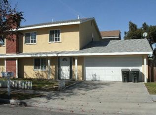 2397 Elden Ave APT A, Costa Mesa, CA 92627