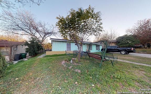 2nd image of 3010 Shadow Bend Dr